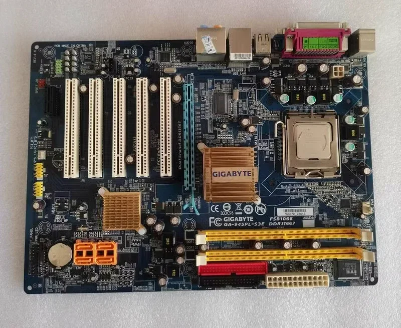 For Gigabyte GA-945PL-S3E Main Board 5 PCI ASM Welding Machine Main Board Send CPU
For Gigabyte GA-945PL-S3E Main Board 5 PCI ASM Welding Machine Main Board Send CPU