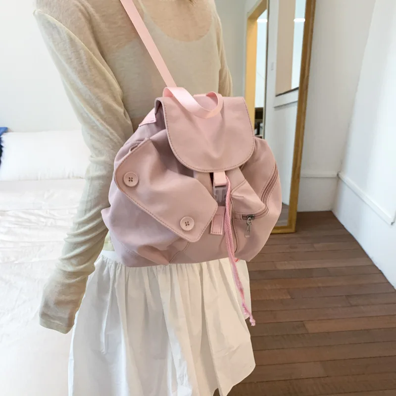 2025 женский минималистичный рюкзак, школьная сумка для колледжа, легкий дорожный походный рюкзак, повседневный рюкзак для девочек-подростков 
2025 женский минималистичный рюкзак, школьная сумка для колледжа, легкий дорожный походный рюкзак, повседневный рюкзак для девочек-подростков