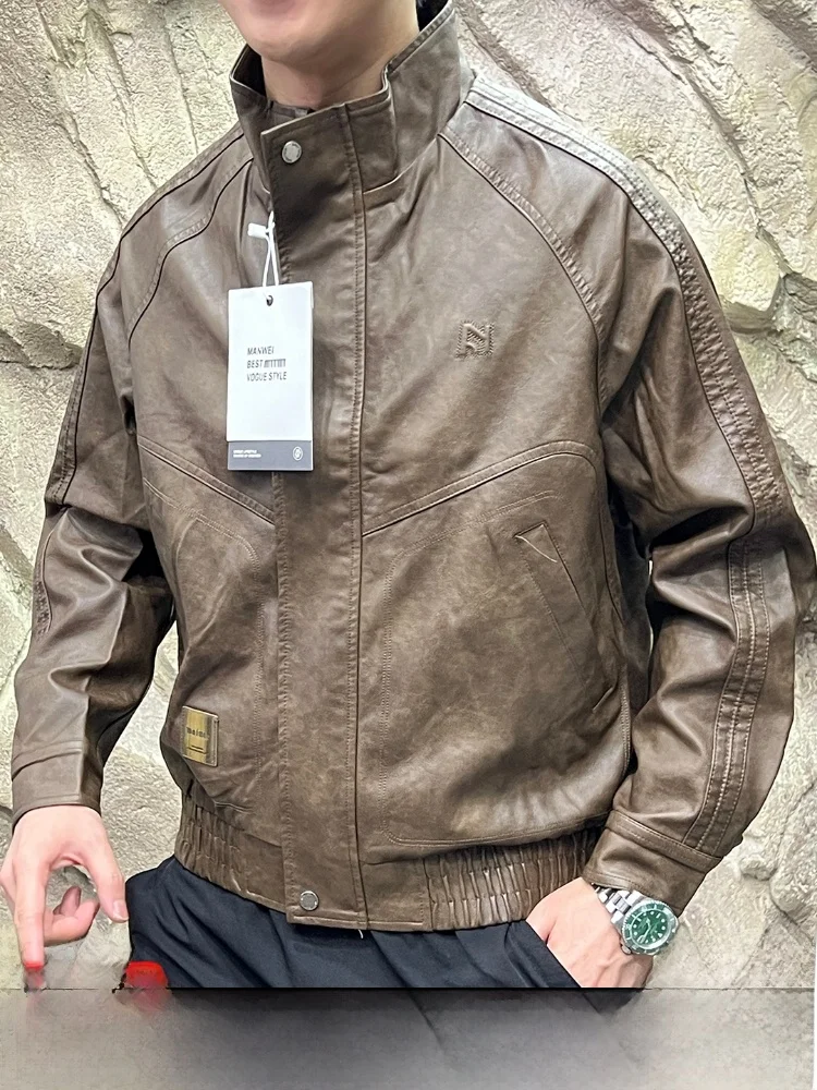 Ecological PU Leather Biker Jaet Men's Faion Loose Fit Stand Collar 3D Emed Autumn Jaet Youth Polyester Long Sve
Ecological PU Leather Biker Jaet Men's Faion Loose Fit Stand Collar 3D Emed Autumn Jaet Youth Polyester Long Sve