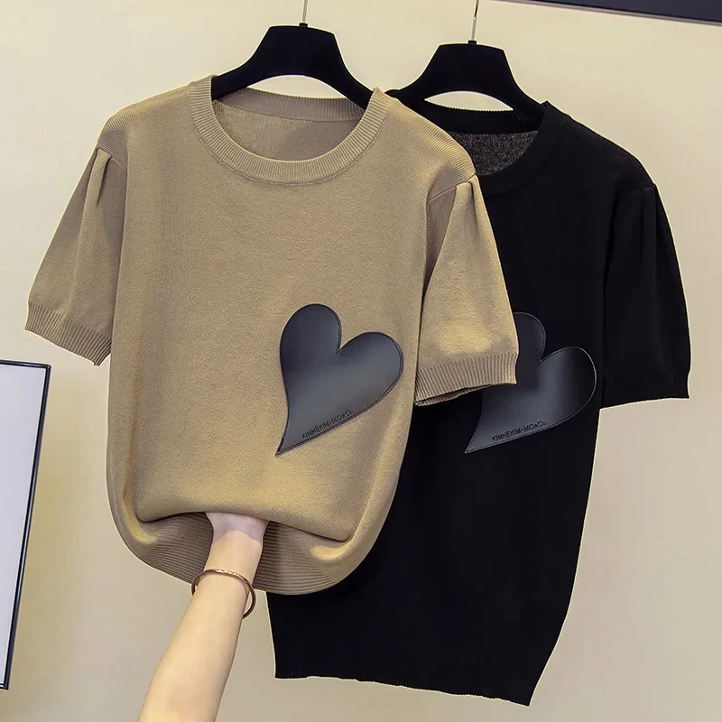 Women's Heart Print Knit T-shirt, Casual Crew Neck Short Sleeve Sweater, Loose Fit Summer Knitwear Top for Daily Wear
Women's Heart Print Knit T-shirt, Casual Crew Neck Short Sleeve Sweater, Loose Fit Summer Knitwear Top for Daily Wear
