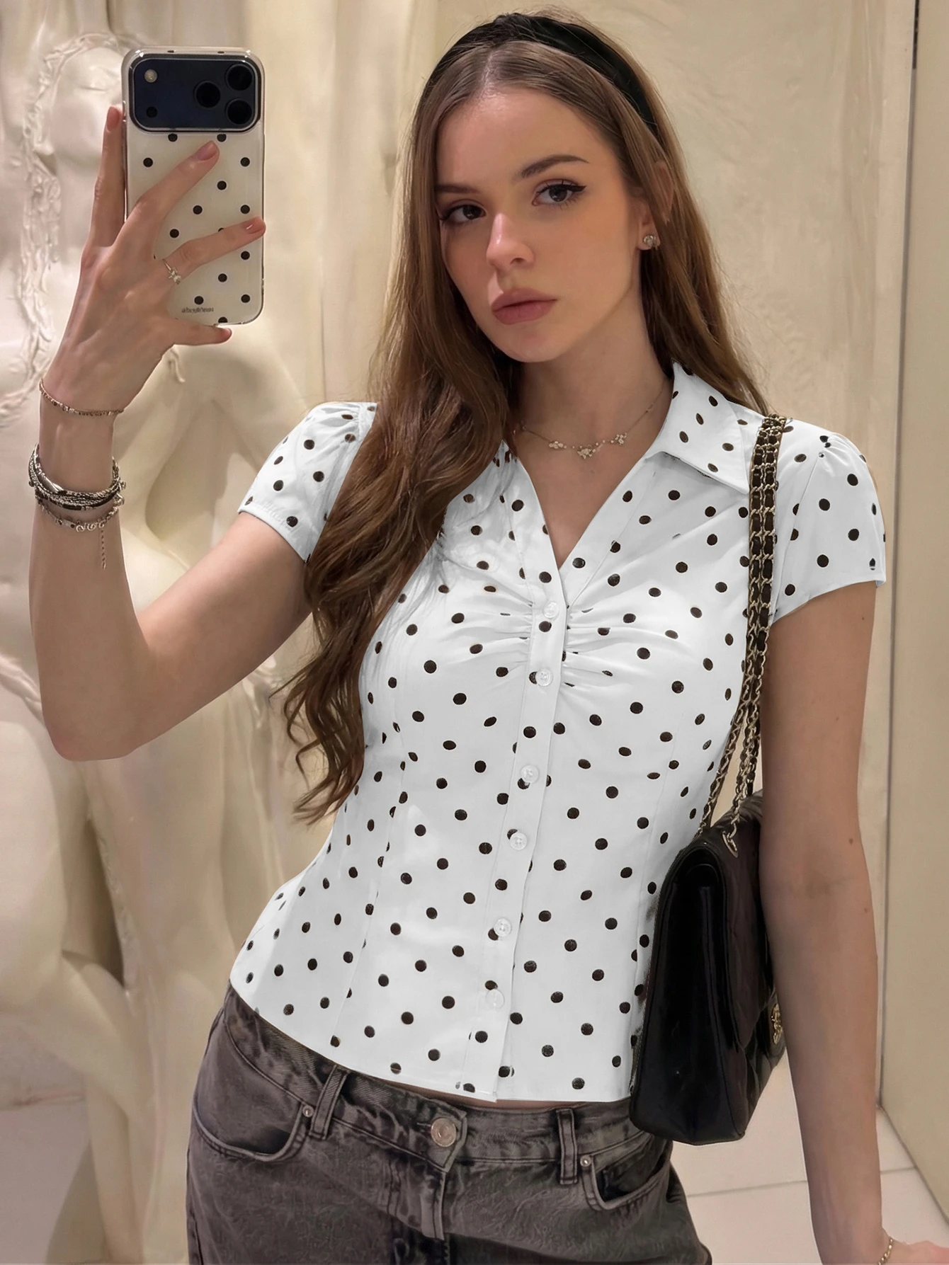 Hugcitar Polka Dot Print Crop T-Shirt Top Turndown Neck Short Sleeve Ruched Buttons Lace Up Sexy Top Women Fashion Party Holiday
Hugcitar Polka Dot Print Crop T-Shirt Top Turndown Neck Short Sleeve Ruched Buttons Lace Up Sexy Top Women Fashion Party Holiday
