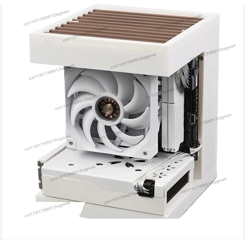 Компьютер для настольного использования с видом на море, компактный корпус, поддерживает материнские платы 17X17/17X19 и блоки питания.
Компьютер для настольного использования с видом на море, компактный корпус, поддерживает материнские платы 17X17/17X19 и блоки питания.