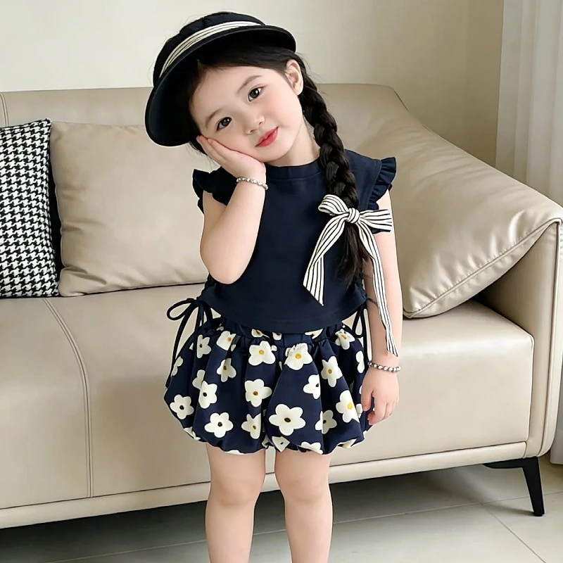 2026 Girls Lace Trim Set, Summer Floral Top & Bloomer Skirt Outfit Cute Toddler Two-Piece New Arrival
2026 Girls Lace Trim Set, Summer Floral Top & Bloomer Skirt Outfit Cute Toddler Two-Piece New Arrival