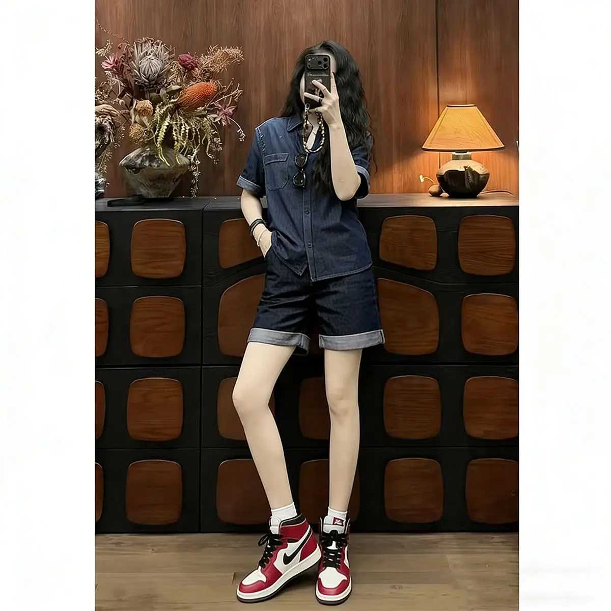 Fashionable Hong Kong Style Denim Shorts Set Women's Summer 2026 New Arrival Polyester Fiber Short Length Casual Style
Fashionable Hong Kong Style Denim Shorts Set Women's Summer 2026 New Arrival Polyester Fiber Short Length Casual Style