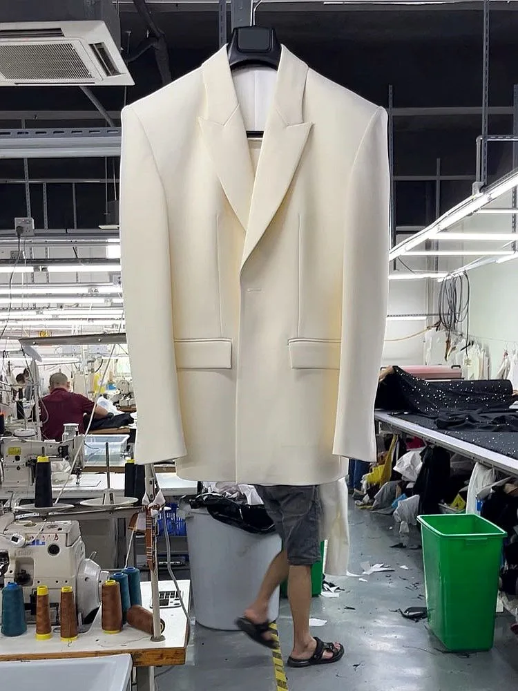 White Shoulder Padded Suit Jacket Formal Occasion Women's Style Long Sleeve Korean Version Polyester Fiber Winter Outerwear
White Shoulder Padded Suit Jacket Formal Occasion Women's Style Long Sleeve Korean Version Polyester Fiber Winter Outerwear