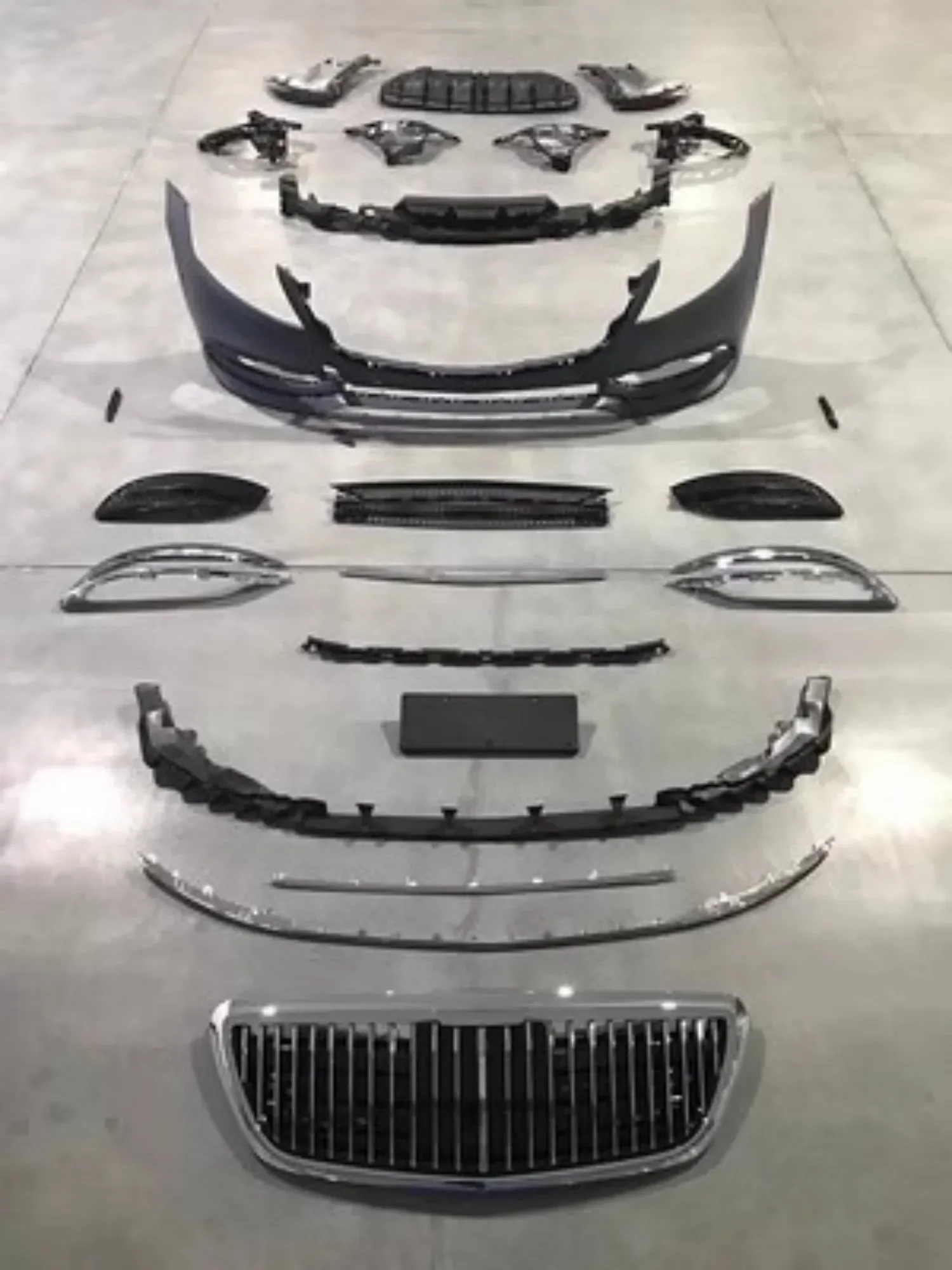 Front rear Bumper surround Body kit for Mercedes Benz S-Class W222 modified Maybach grille Tail throat
Front rear Bumper surround Body kit for Mercedes Benz S-Class W222 modified Maybach grille Tail throat