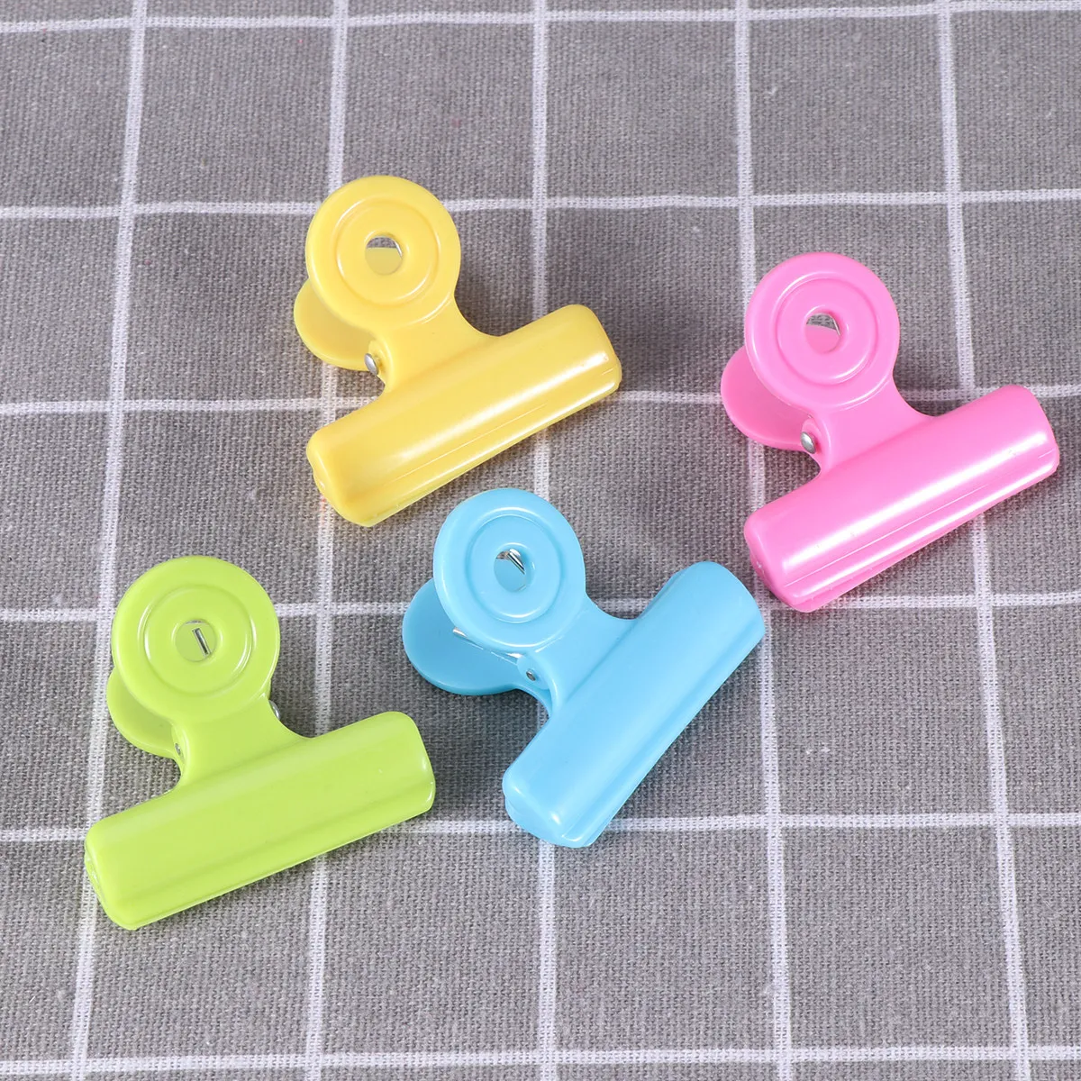 16Pcs File Clips Plastic Bag Sealer Coffee Food Storage Clips Student Test Paper Organizer Wall Mountable with Hole for Home
16Pcs File Clips Plastic Bag Sealer Coffee Food Storage Clips Student Test Paper Organizer Wall Mountable with Hole for Home