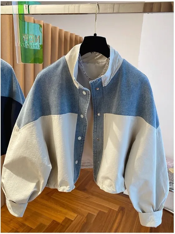 Retro Hong Kong Sle Loose Fit ort Denim Jaet for Women Autumn 2025 New Arrival Small Size Quilted Top Ladies Coat
Retro Hong Kong Sle Loose Fit ort Denim Jaet for Women Autumn 2025 New Arrival Small Size Quilted Top Ladies Coat