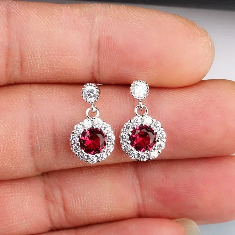 New European 925 silver needle Zircon inlaid earrings female jewelry Crystal from Austrian simple temperament wild jewelry
New European 925 silver needle Zircon inlaid earrings female jewelry Crystal from Austrian simple temperament wild jewelry