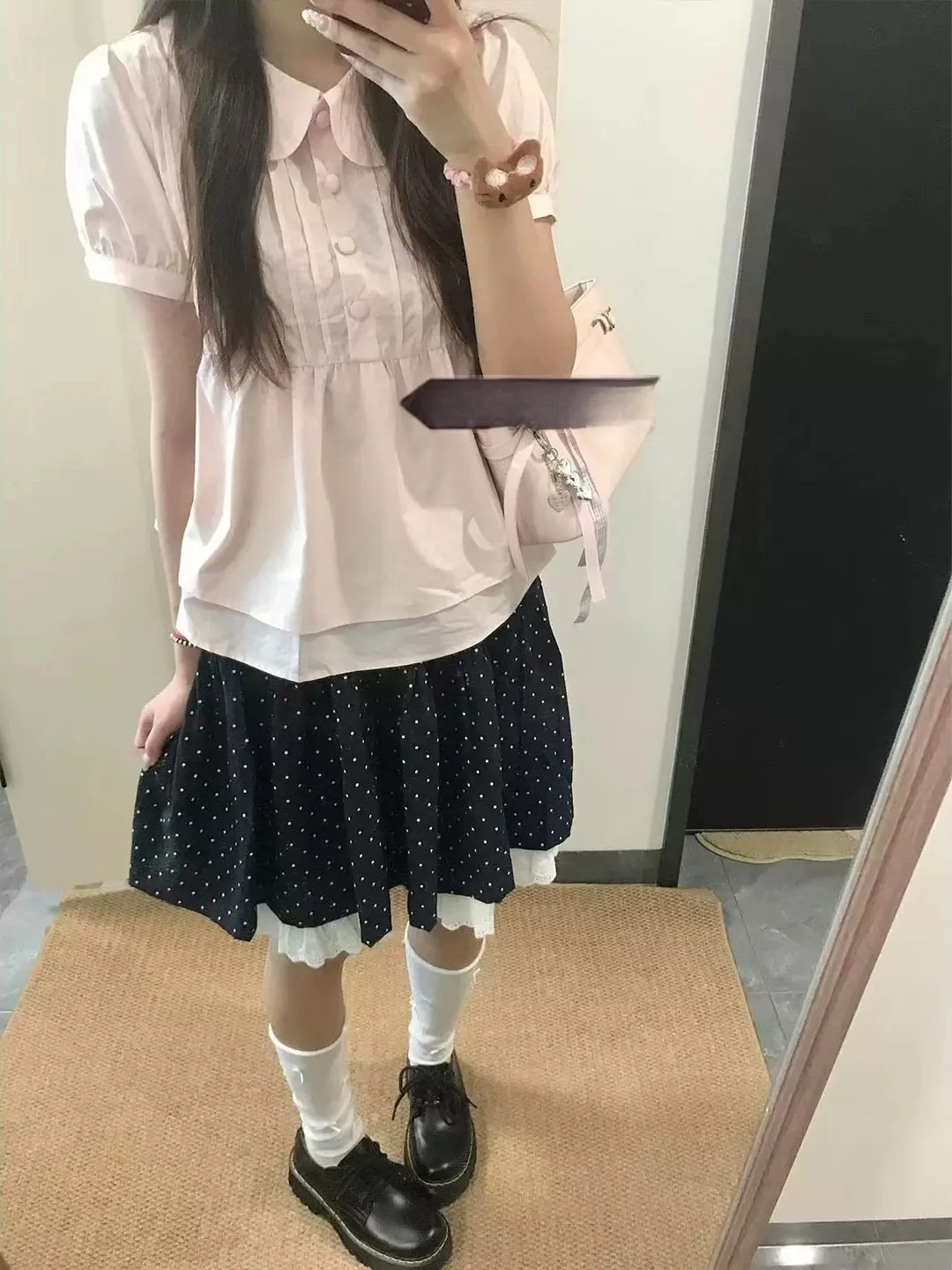 Sweet Pink Polka Dot Bubble Sleeve Shirt And Skirt Set Women's Summer Fashion Korean Design High Waist Short Pants Breathable
Sweet Pink Polka Dot Bubble Sleeve Shirt And Skirt Set Women's Summer Fashion Korean Design High Waist Short Pants Breathable