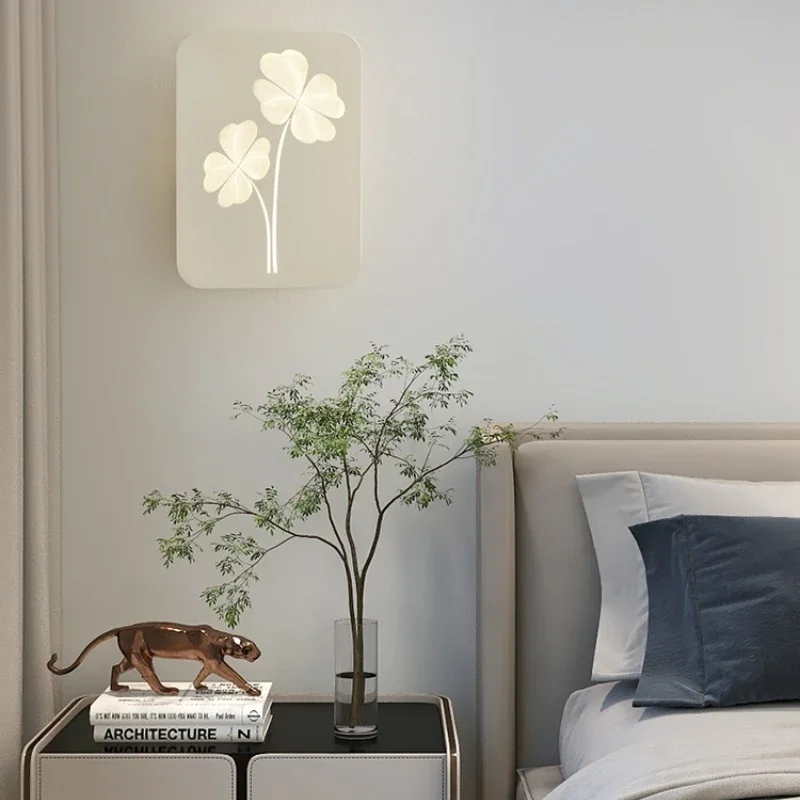 Bedroom bedside wall lamp is simple, modern, creative, warm and romantic. In 2023, the new ins fashion corridor lamp.
Bedroom bedside wall lamp is simple, modern, creative, warm and romantic. In 2023, the new ins fashion corridor lamp.