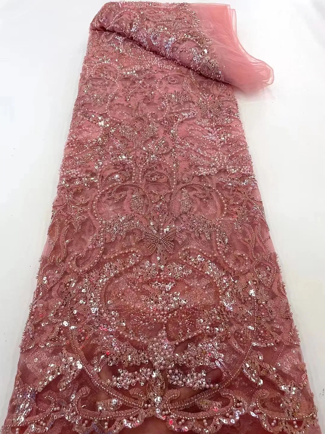 High Grade African Sequins Tulle Lace Fabric with Tube Beads Sequins Embroidery French Net Lace for Party Wedding 5 Yards
High Grade African Sequins Tulle Lace Fabric with Tube Beads Sequins Embroidery French Net Lace for Party Wedding 5 Yards