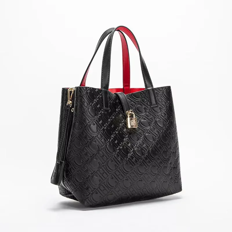 Модная сумка CH: Изысканная, универсальная, высококачественная, с диагональным тиснением, новинка 2026 года, трендовая, однотонная, на плечо
Модная сумка CH: Изысканная, универсальная, высококачественная, с диагональным тиснением, новинка 2026 года, трендовая, однотонная, на плечо