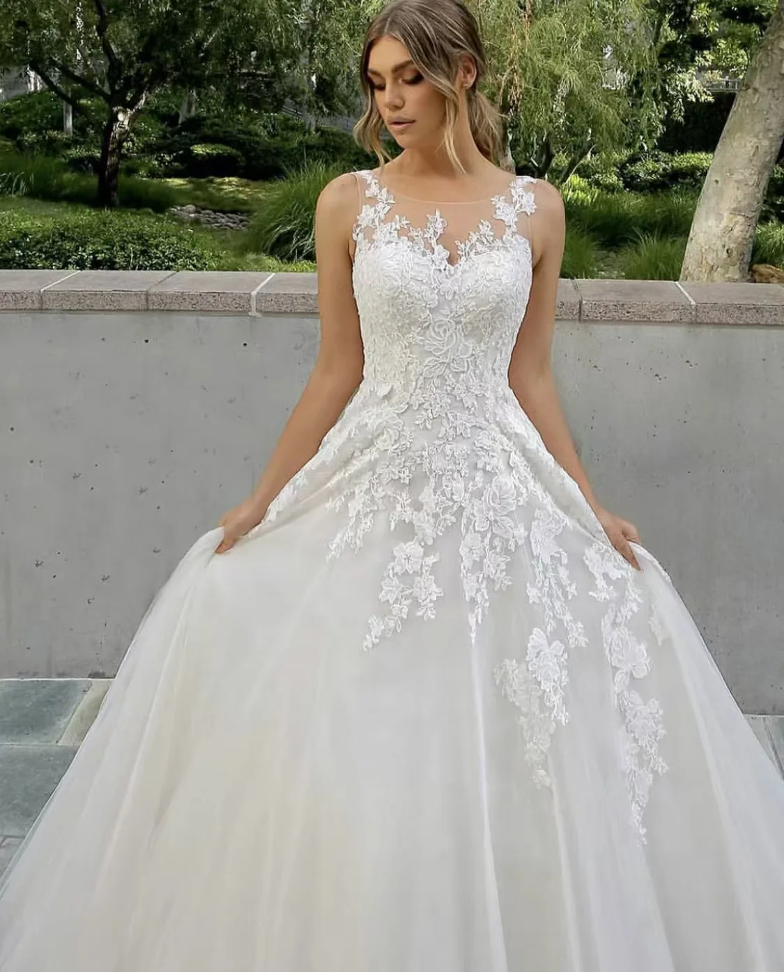 ANGEL V-neck Boho Wedding Dresses Customized Tulle Vestido De Noiva Appliques A-line Backless Bridal Gowns For Women 2025
ANGEL V-neck Boho Wedding Dresses Customized Tulle Vestido De Noiva Appliques A-line Backless Bridal Gowns For Women 2025