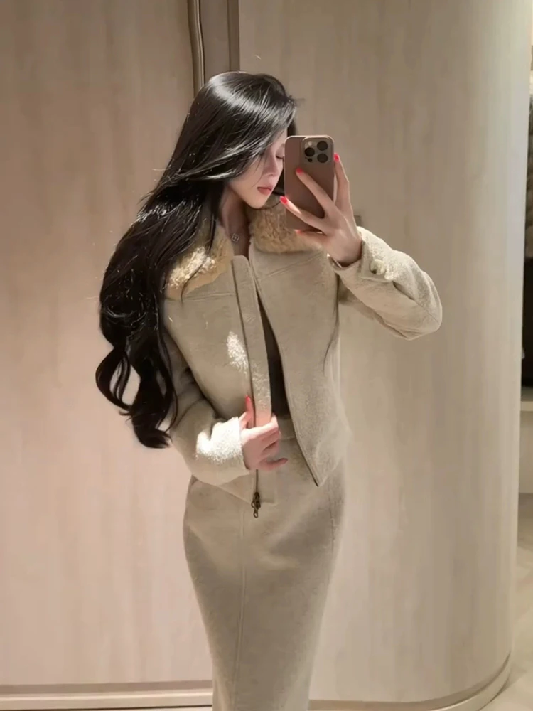 XZY Korean Sle ort Woolen Coat Women's Faion Set High Waist A-Line Skirt Long Sve High Collar Autumn Winter Outfit
XZY Korean Sle ort Woolen Coat Women's Faion Set High Waist A-Line Skirt Long Sve High Collar Autumn Winter Outfit