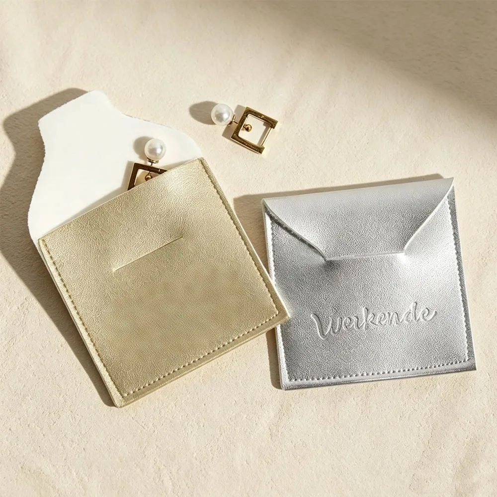 100pcs Leather Envelope Fashion Gift Bag Personalized Logo Printing Jewelry Pouch Packaging Earrings Necklace Brooch Package
100pcs Leather Envelope Fashion Gift Bag Personalized Logo Printing Jewelry Pouch Packaging Earrings Necklace Brooch Package