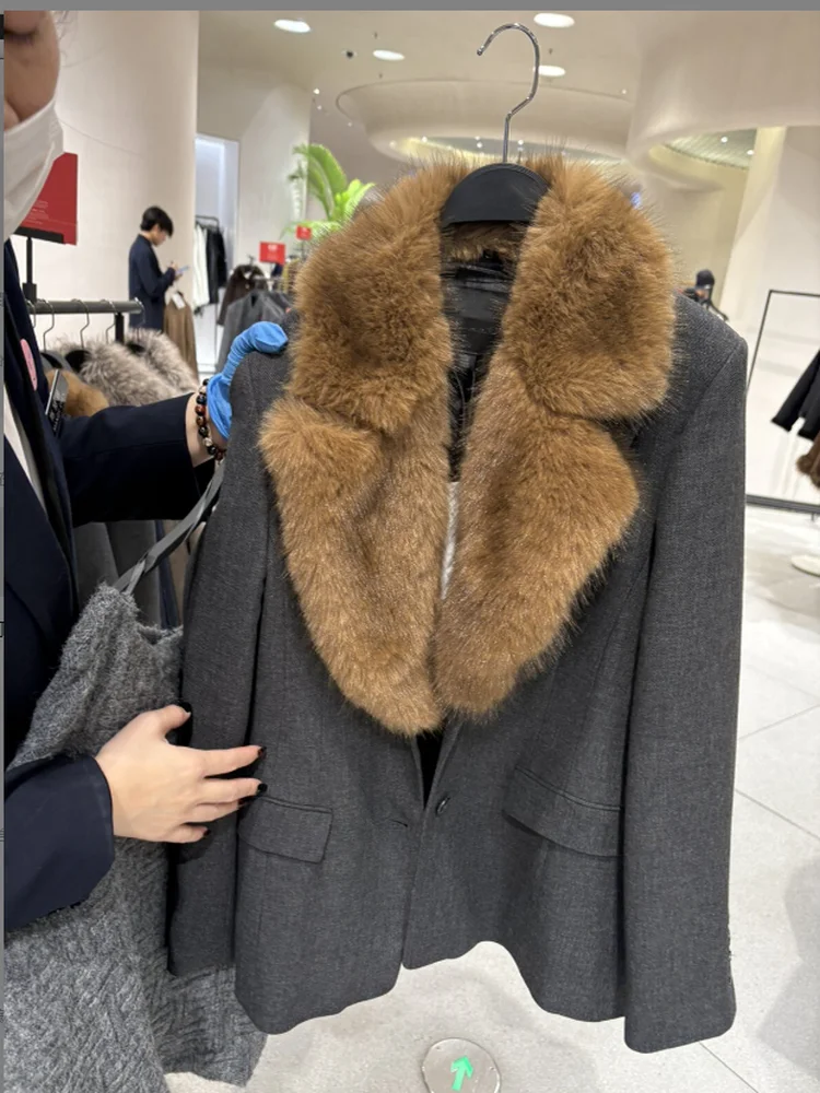 Ele Faux Fur Effect Tailored Jaet Women's Winter Faion Slim Fit Collar Coat Casual Sle Long Sve Warm Polyester
Ele Faux Fur Effect Tailored Jaet Women's Winter Faion Slim Fit Collar Coat Casual Sle Long Sve Warm Polyester