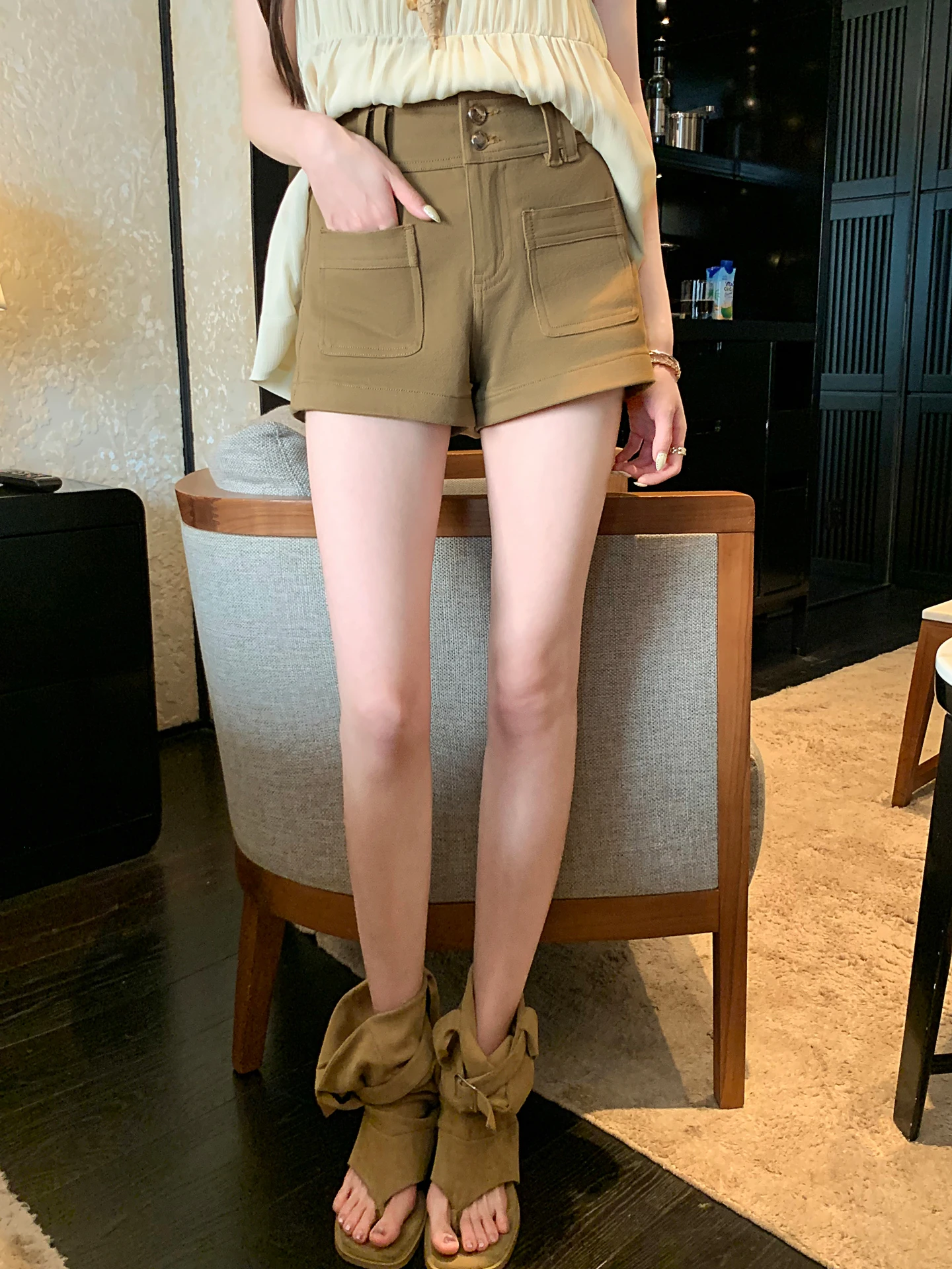 Khaki Color Slimming Short Casual Work Pants Women Summer Lazy Style Loose Hot Shorts Earth Store Aviva on Earth Brand Cotton...
Khaki Color Slimming Short Casual Work Pants Women Summer Lazy Style Loose Hot Shorts Earth Store Aviva on Earth Brand Cotton...