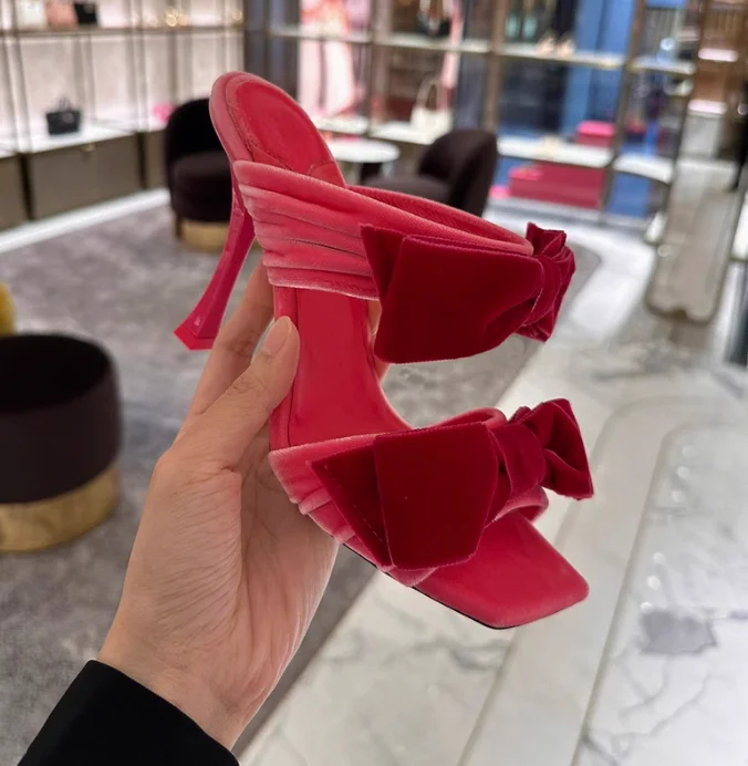 Bow Candy Pink Velvet Sandals, 2025 New Style, High Heels for socialites, Square Head, Bare Toes, Thin Heels, Black
Bow Candy Pink Velvet Sandals, 2025 New Style, High Heels for socialites, Square Head, Bare Toes, Thin Heels, Black