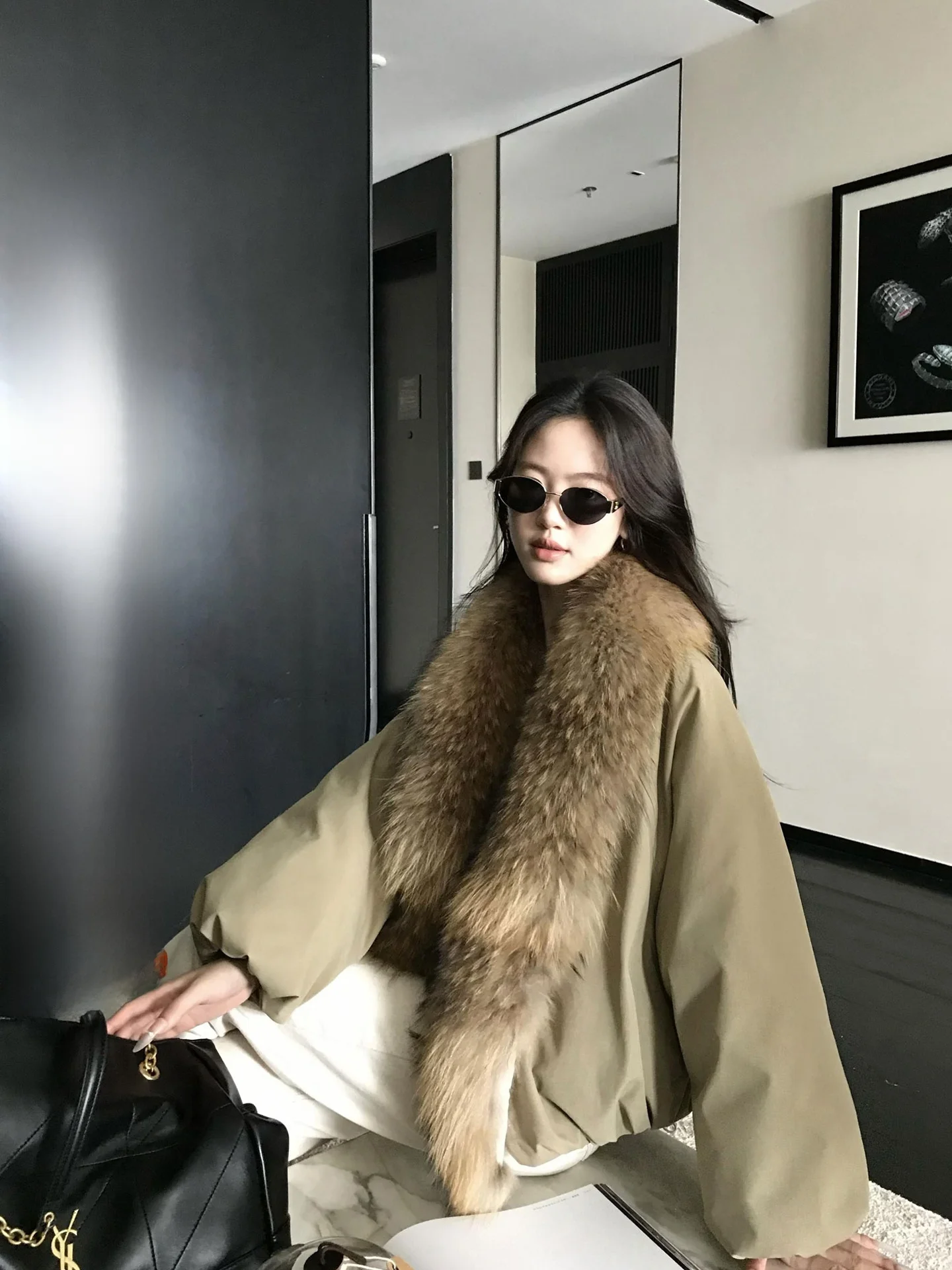 Пальто-парка женское с отстегивающимся меховым воротником, двустороннее, винтажное, легко чистится, универсальный размер, утепленное
Пальто-парка женское с отстегивающимся меховым воротником, двустороннее, винтажное, легко чистится, универсальный размер, утепленное