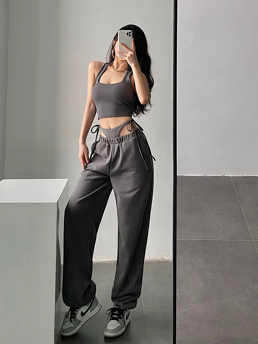 Street Style High Waist Drawstring Loose Slimming Cuffed Casual Pants Sporty Sweatpants Long Trousers for Women
Street Style High Waist Drawstring Loose Slimming Cuffed Casual Pants Sporty Sweatpants Long Trousers for Women