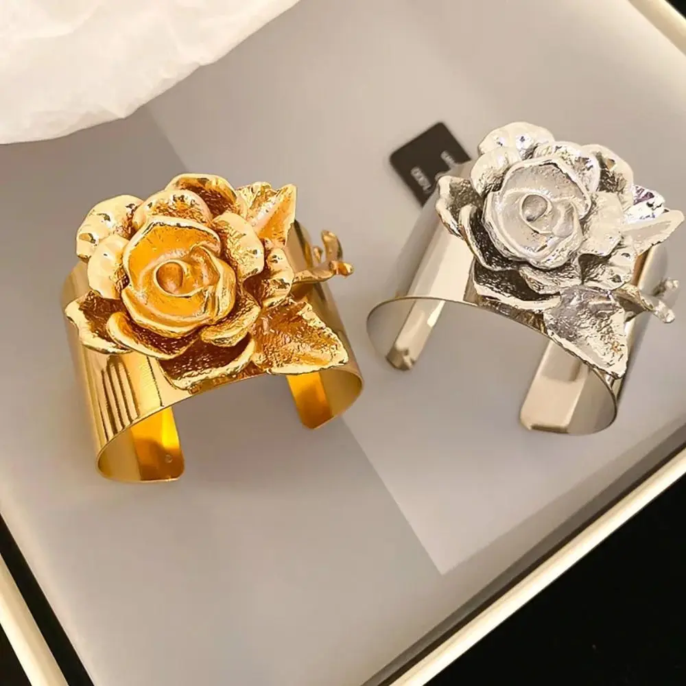 Creative Flower Fairy Rose Brooches Wide Collar Pin Bouquet Open Bracelet Bangle Alloy Banquet Clothes Pin Decoration
Creative Flower Fairy Rose Brooches Wide Collar Pin Bouquet Open Bracelet Bangle Alloy Banquet Clothes Pin Decoration