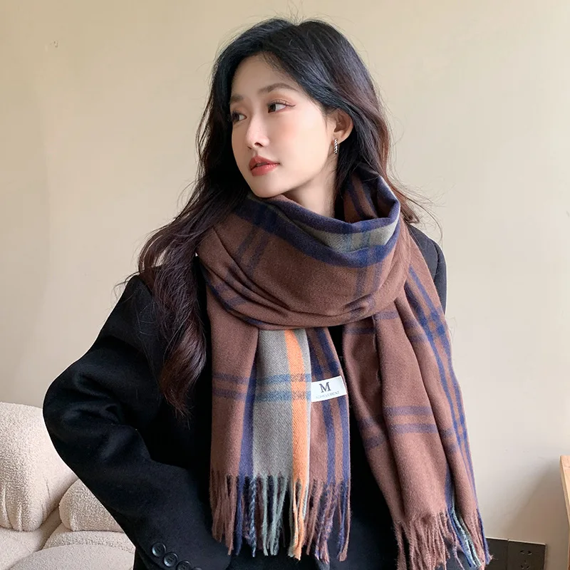2025New Scarf Women with High-End Feel, Imitation Cashmere Versatile Neck Warmer Autumn and Winter, Elegant Plaid Shawl
2025New Scarf Women with High-End Feel, Imitation Cashmere Versatile Neck Warmer Autumn and Winter, Elegant Plaid Shawl