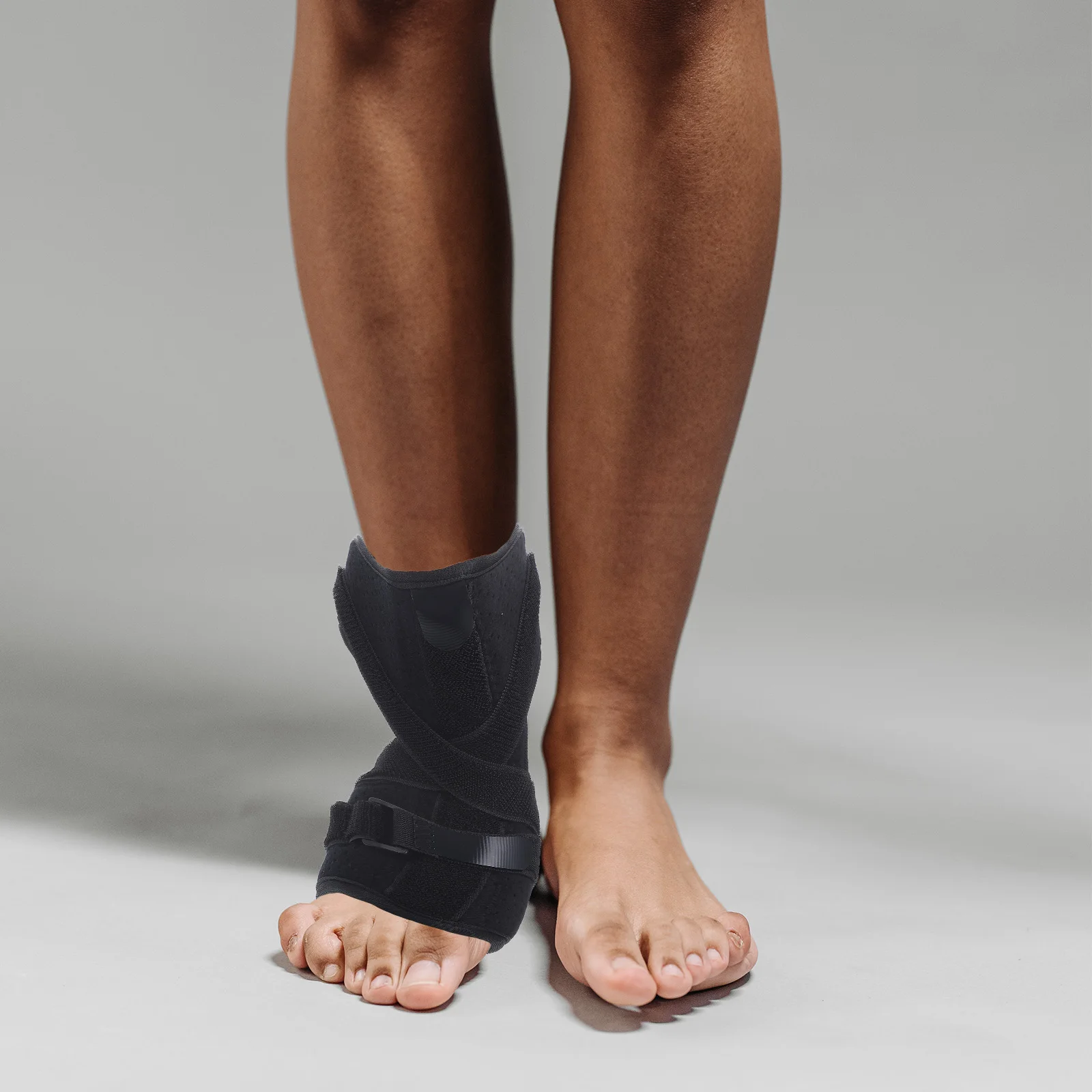 Ankle Brace Support Pad Black Night Splint Plantar Fasciitis Foot Sole Protection Adjustable Straps Sports Activities Health
Ankle Brace Support Pad Black Night Splint Plantar Fasciitis Foot Sole Protection Adjustable Straps Sports Activities Health