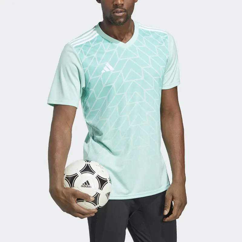 Мужские спортивные шорты Adidas Originals Authentic New Season с V-образным вырезом и принтом IC1252
Мужские спортивные шорты Adidas Originals Authentic New Season с V-образным вырезом и принтом IC1252