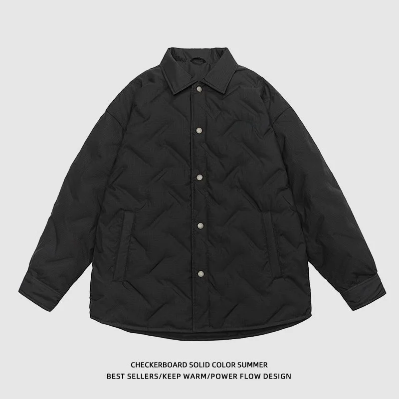 Мужская стеганая пуховая куртка свободного кроя, легкая, удобная, большого размера, зимнее пальто с вышитым клетчатым узором, теплое и стильное.
Мужская стеганая пуховая куртка свободного кроя, легкая, удобная, большого размера, зимнее пальто с вышитым клетчатым узором, теплое и стильное.