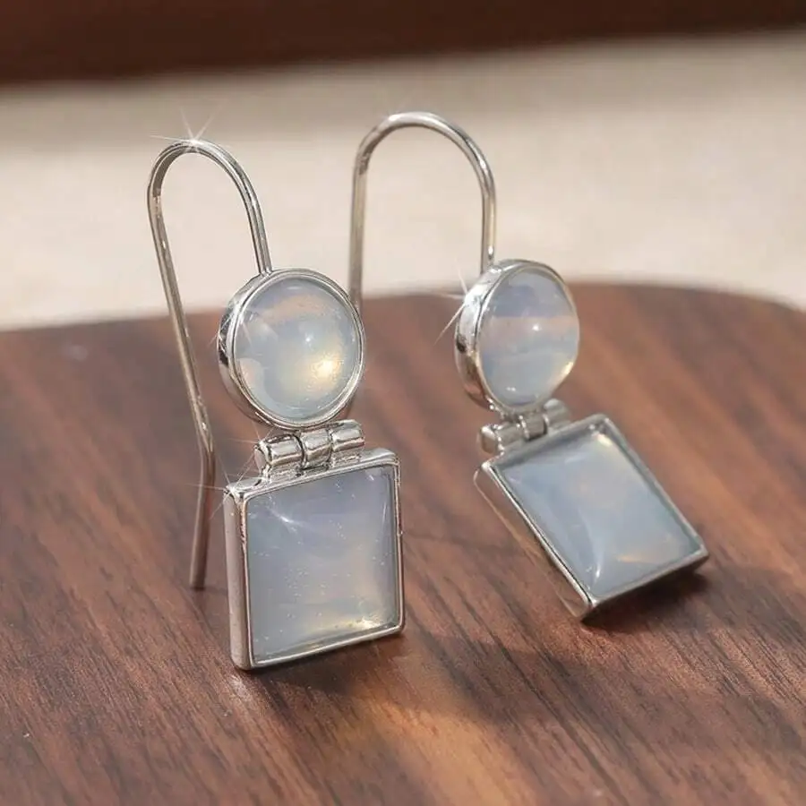 Classic Minimalist Geometric Drop Earrings Bohemian Gothic Style Copper Crafted For Daily Holiday Wear
Classic Minimalist Geometric Drop Earrings Bohemian Gothic Style Copper Crafted For Daily Holiday Wear