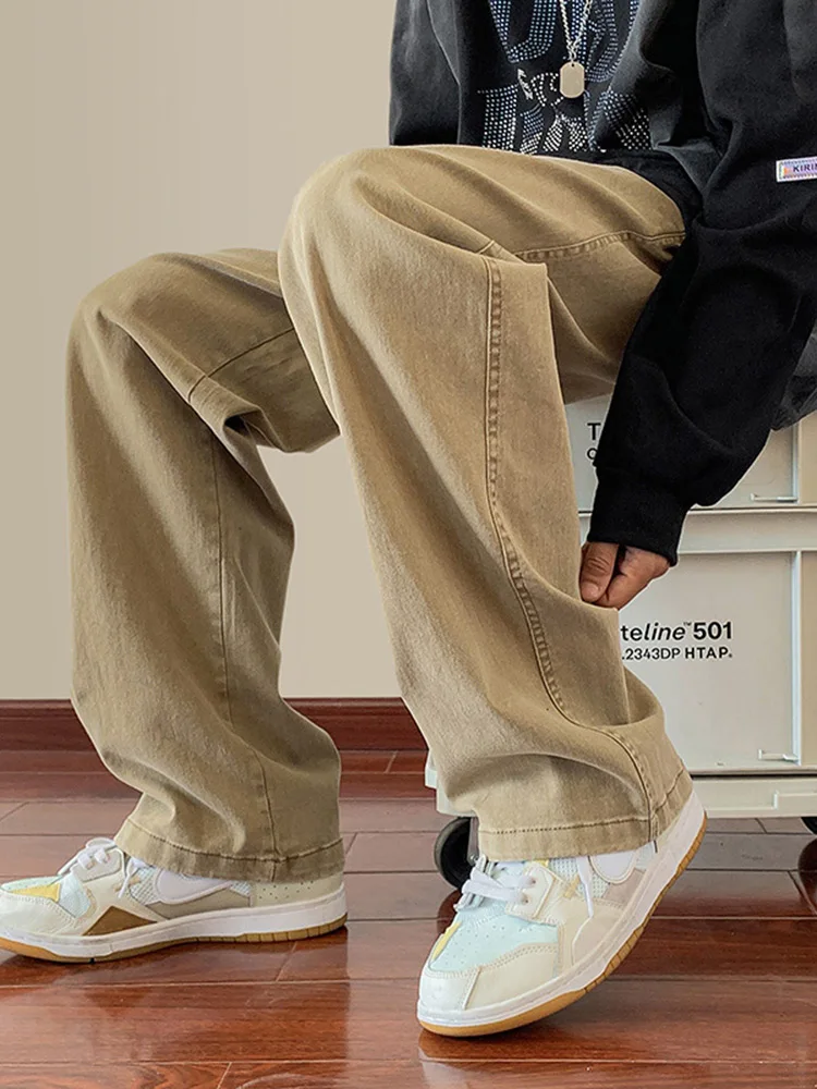 Ретро-джинсы американского стиля светло-коричневого цвета для мужчин, прямого кроя, с эффектом потертости, с высокой талией, из вельвета, молодежные, модные, износостойкие, длинные брюки.
Ретро-джинсы американского стиля светло-коричневого цвета для мужчин, прямого кроя, с эффектом потертости, с высокой талией, из вельвета, молодежные, модные, износостойкие, длинные брюки.