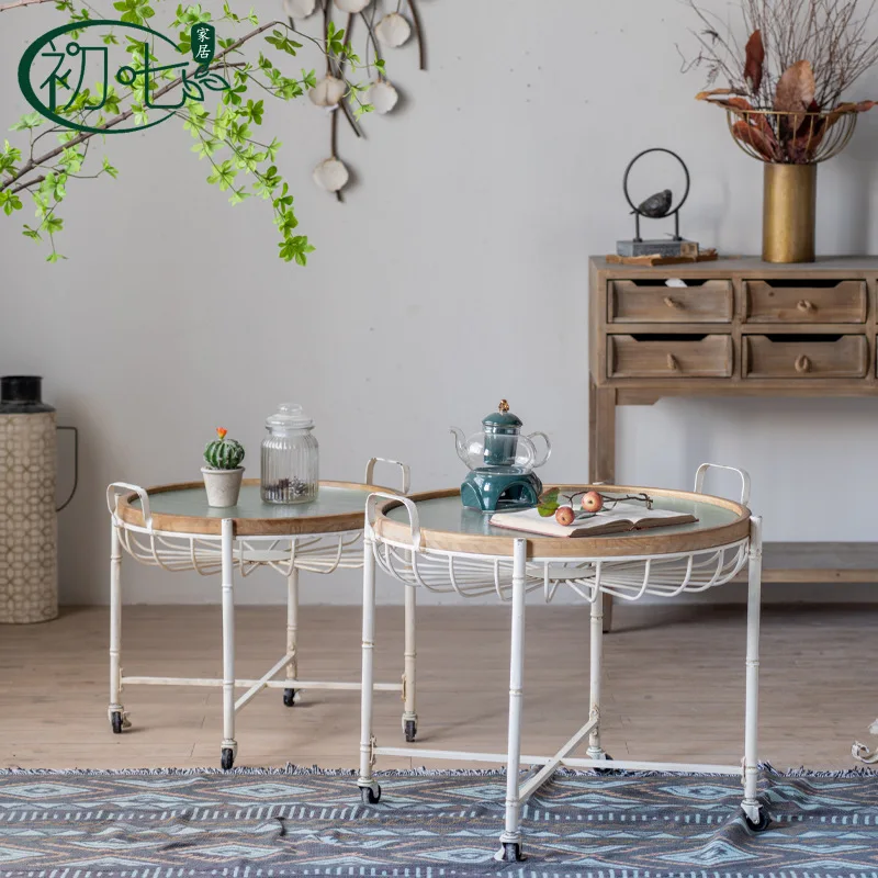American retro coffee table, living room sofa side table, retro old corner table small round table wedding decoration shooting p
American retro coffee table, living room sofa side table, retro old corner table small round table wedding decoration shooting p