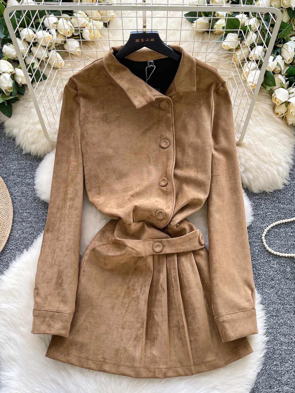 Retro American Spicy Girl Design Skirt Dr Women's Autumn New Irregular Buttoned Waist Cinch Pleated ort Skirt
Retro American Spicy Girl Design Skirt Dr Women's Autumn New Irregular Buttoned Waist Cinch Pleated ort Skirt