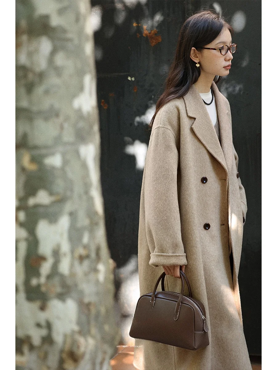 Lalaglow, высокое весовое шерстяное пальто с воротником и двойной пуговицей, теплое пальто, женское зимнее длинное пальто све прямого кроя, однотонное пальто
Lalaglow, высокое весовое шерстяное пальто с воротником и двойной пуговицей, теплое пальто, женское зимнее длинное пальто све прямого кроя, однотонное пальто