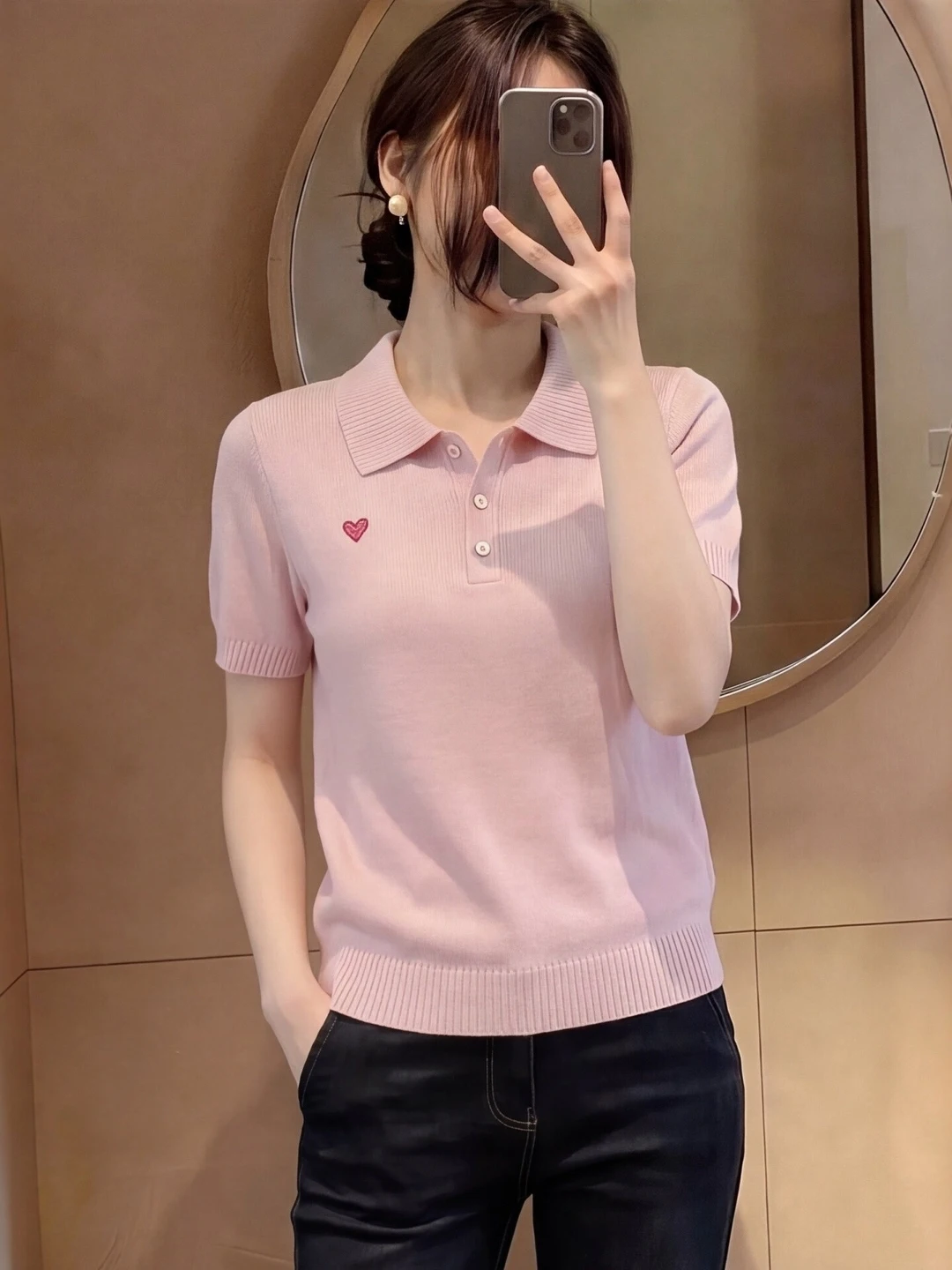 Korean Style Sweet Heart Embroidery Short Sleeve Knitted Sweater Women's plus Size Summer New Arrival Versatile Age-Defying Top
Korean Style Sweet Heart Embroidery Short Sleeve Knitted Sweater Women's plus Size Summer New Arrival Versatile Age-Defying Top