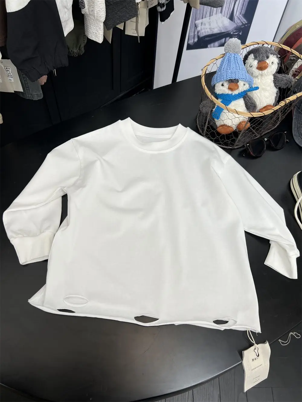 Новинка осени 2024, модная повседневная индивидуальная универсальная базовая рубашка для мальчиков и девочек, детская одежда, однотонная простая футболка
Новинка осени 2024, модная повседневная индивидуальная универсальная базовая рубашка для мальчиков и девочек, детская одежда, однотонная простая футболка