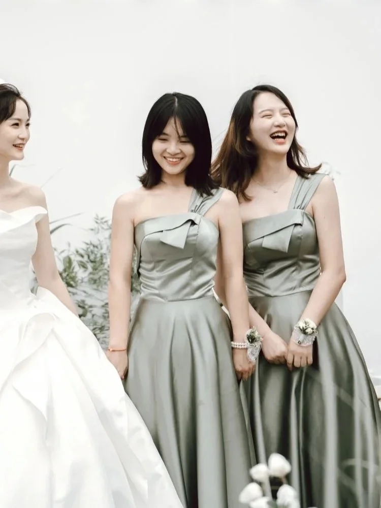 Атласное платье для подружек невесты, модное, для взрослых, для церемоний, выпускных, повседневной носки, А-силуэт, для свадьбы
Атласное платье для подружек невесты, модное, для взрослых, для церемоний, выпускных, повседневной носки, А-силуэт, для свадьбы