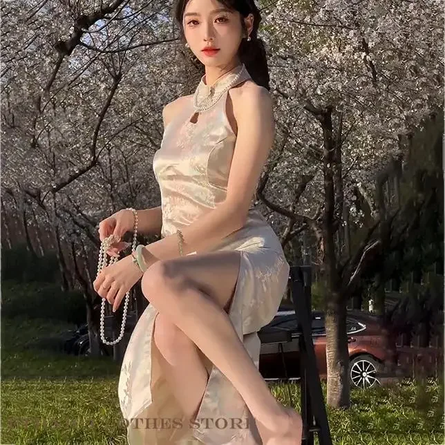 Сексуальное тонкое китайское платье Cheongsam без рукавов с разрезом, новое длинное Ципао в китайском стиле, элегантное классическое жаккардовое платье, повседневное платье
Сексуальное тонкое китайское платье Cheongsam без рукавов с разрезом, новое длинное Ципао в китайском стиле, элегантное классическое жаккардовое платье, повседневное платье