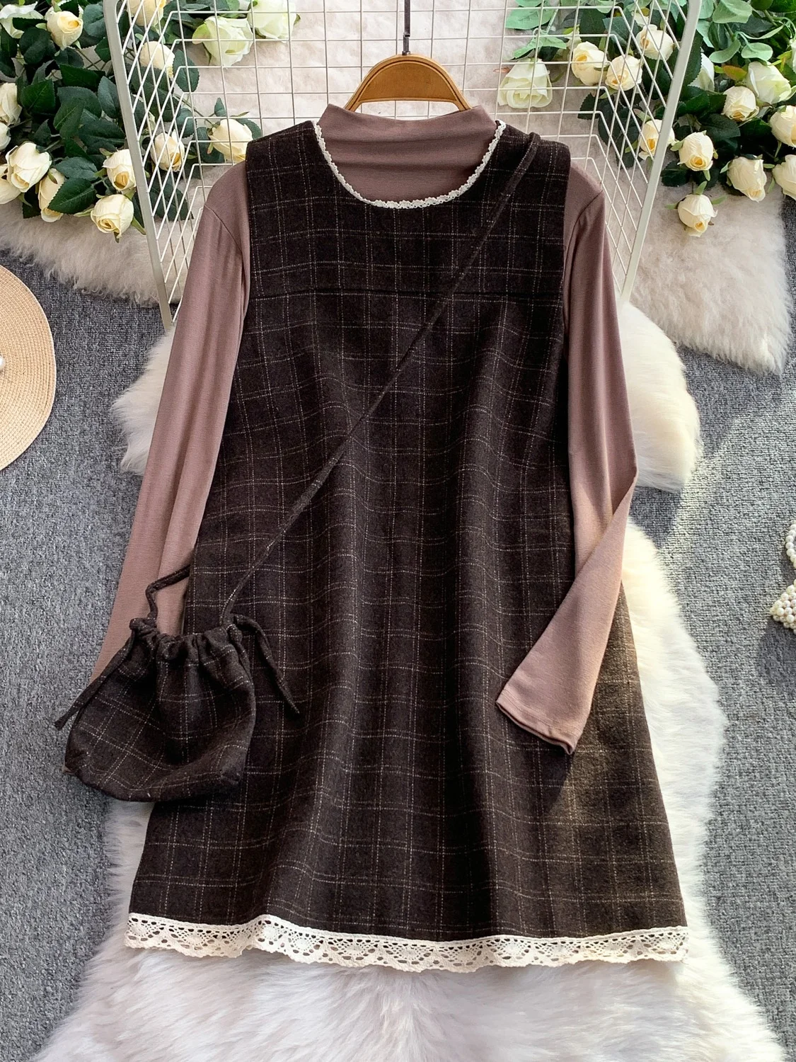 Кружевной круглый жилет в клетку в стиле ретро, Длинная юбка со сращиванием в стиле ретро, комплект футболок, женский ансамбль Faion
Кружевной круглый жилет в клетку в стиле ретро, Длинная юбка со сращиванием в стиле ретро, комплект футболок, женский ансамбль Faion