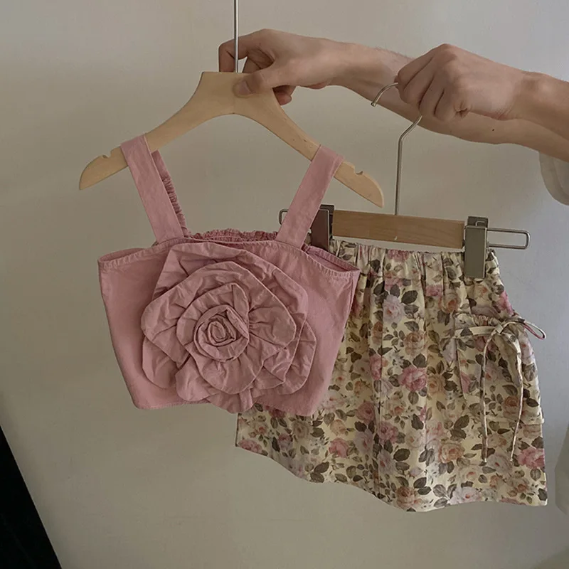 Girls Set 2024 Summer New Korean Fashion Solid Color Pink Flower Top and Printed Skirt Casual and Comfortable Childrens Clothing
Girls Set 2024 Summer New Korean Fashion Solid Color Pink Flower Top and Printed Skirt Casual and Comfortable Childrens Clothing