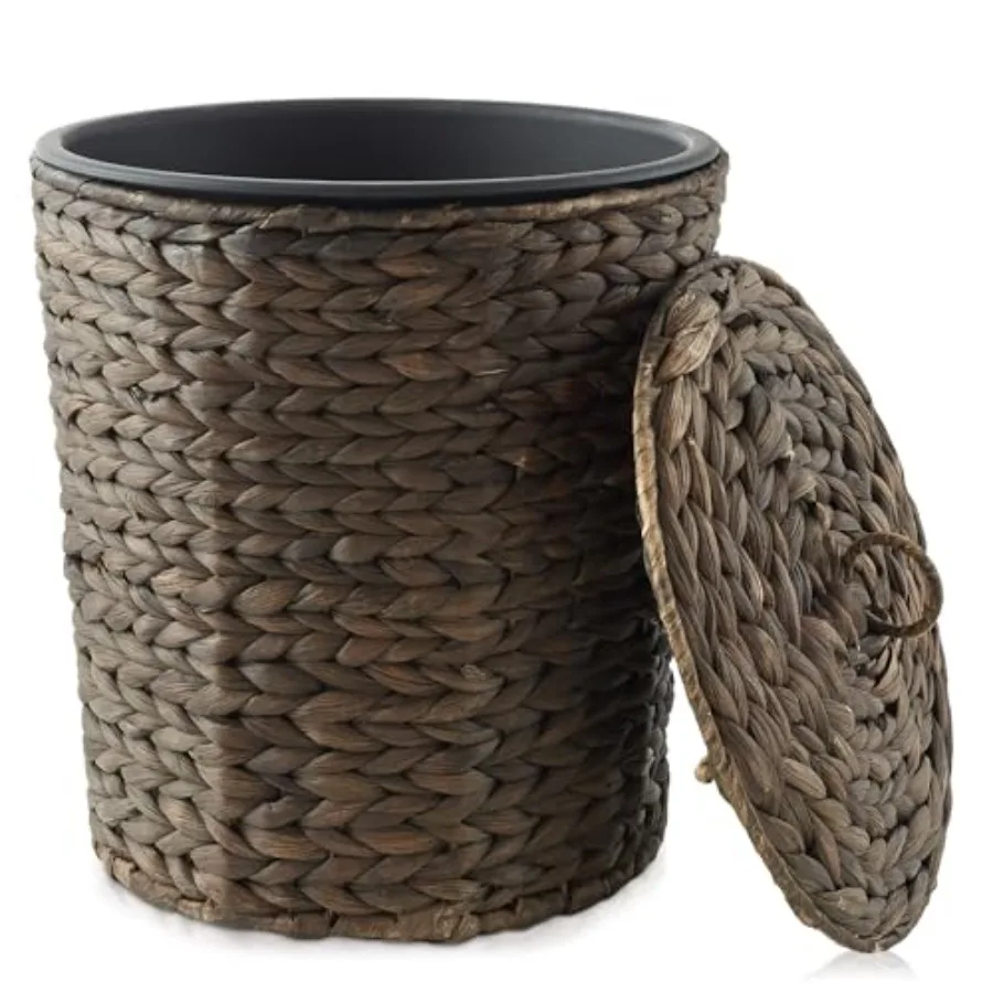 Water Hyacinth Trash Can with Lid and Liner - Brown, Woven Wicker Waste Basket for Bathroom, Bedroom, Laundry Room, Home Office
Water Hyacinth Trash Can with Lid and Liner - Brown, Woven Wicker Waste Basket for Bathroom, Bedroom, Laundry Room, Home Office