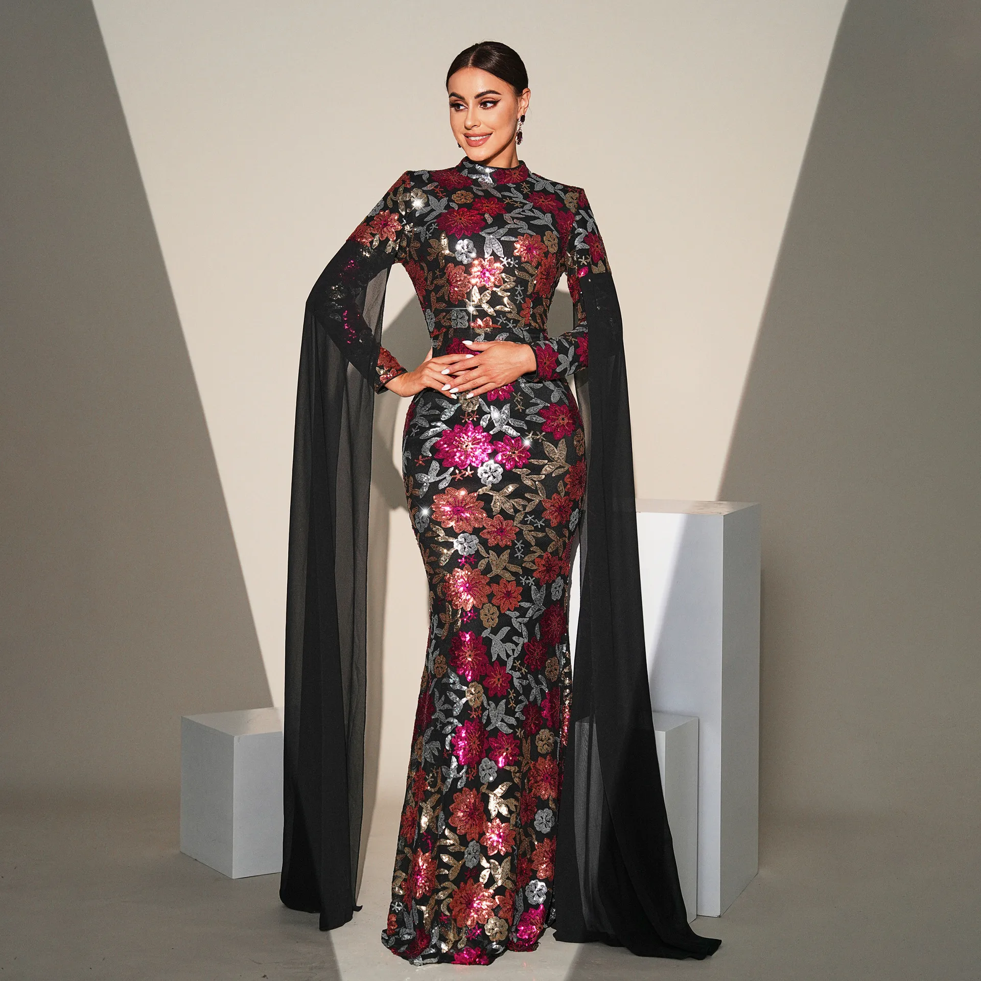 High-end temperament sexy long sequined long-sleeved crew neck banquet evening dress bridesmaid dresses women's long cloth
High-end temperament sexy long sequined long-sleeved crew neck banquet evening dress bridesmaid dresses women's long cloth