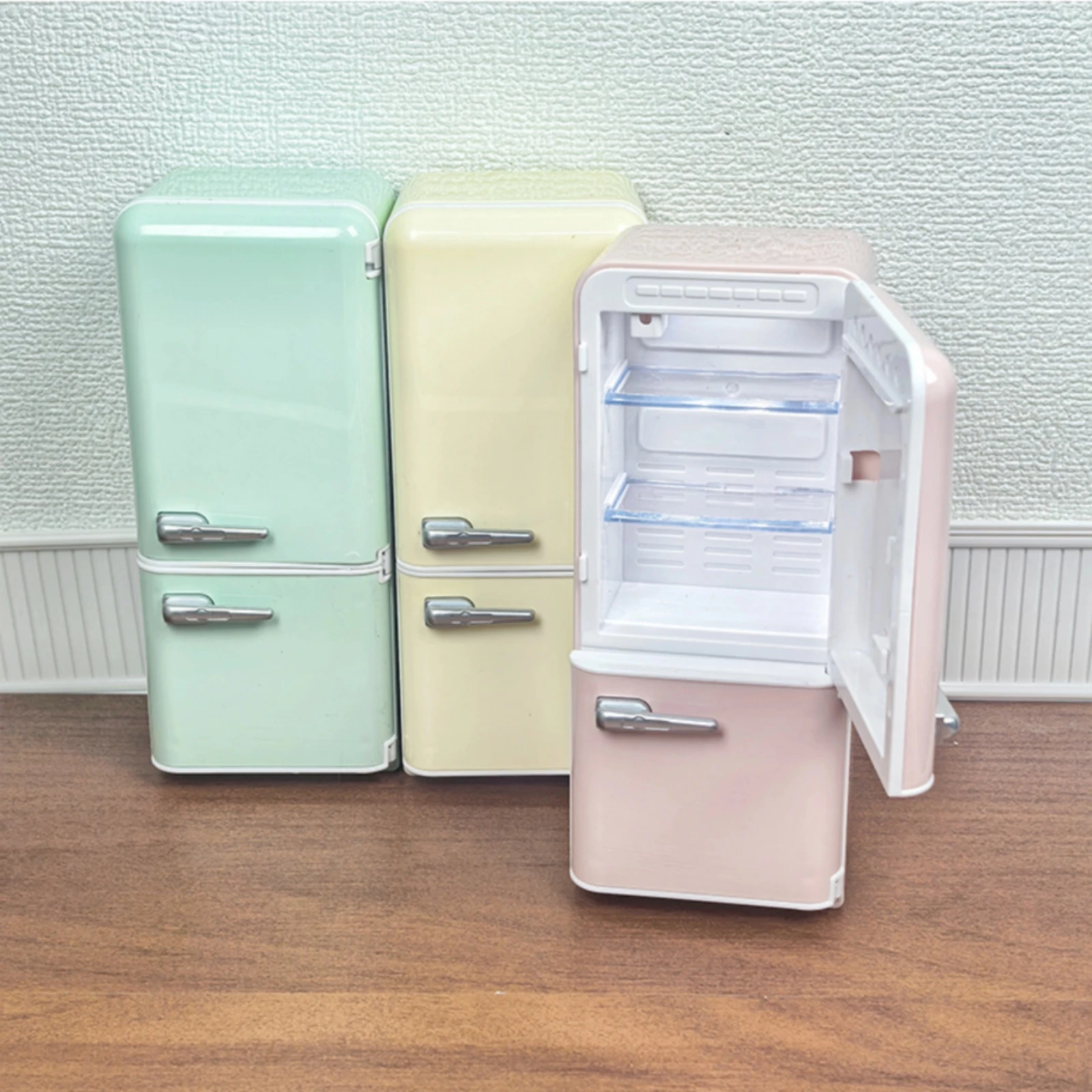 Dollhouse Refrigerator Interior Light Miniature Refrigerator Dollhouse Fridge Openable Door 1:12 Scale Fridge Silver Handles
Dollhouse Refrigerator Interior Light Miniature Refrigerator Dollhouse Fridge Openable Door 1:12 Scale Fridge Silver Handles