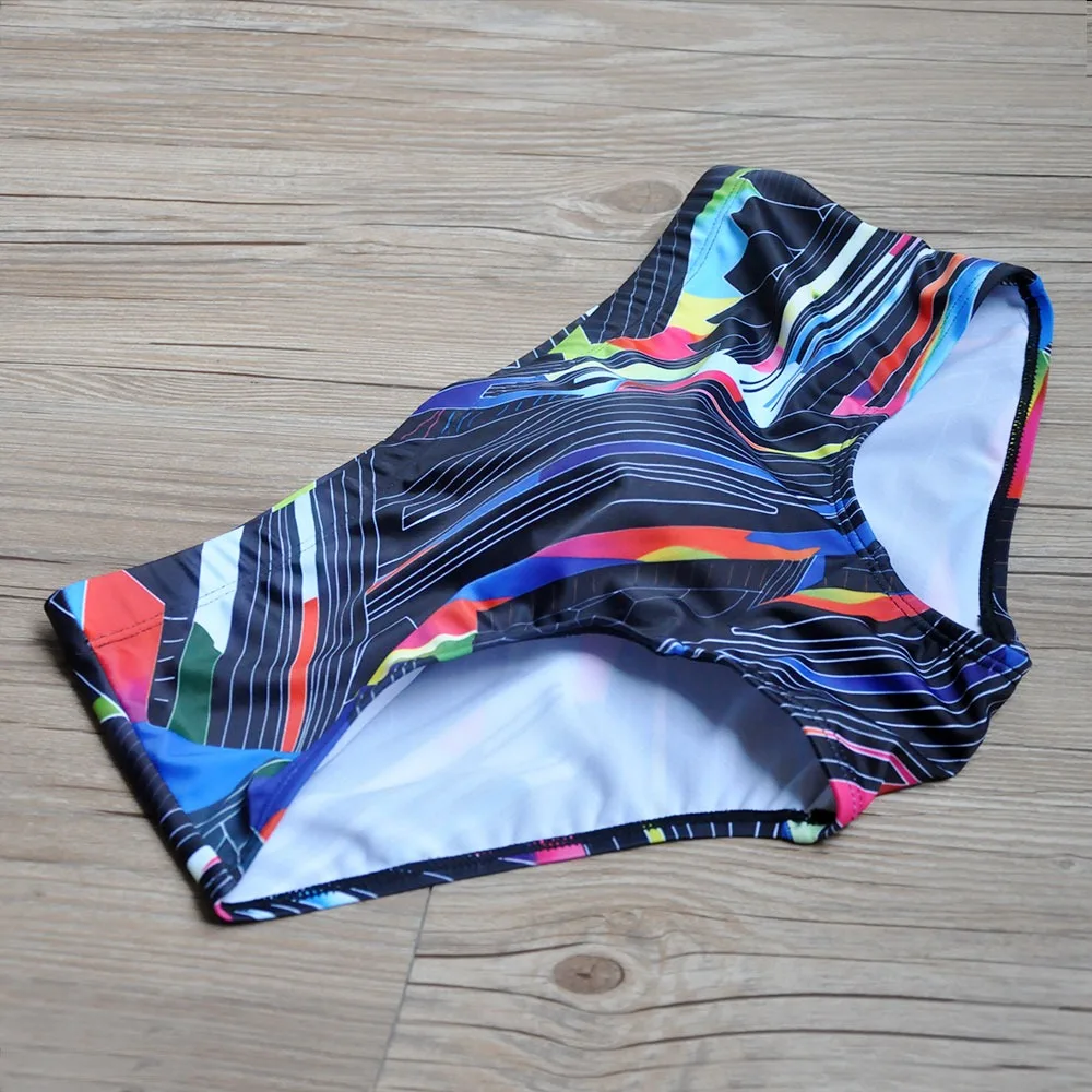 Breathable Men's Swimwear Trunks Elastic Colored Lines Men's Swimwear with Cup Cover Triangular Male Swimsuit
Breathable Men's Swimwear Trunks Elastic Colored Lines Men's Swimwear with Cup Cover Triangular Male Swimsuit