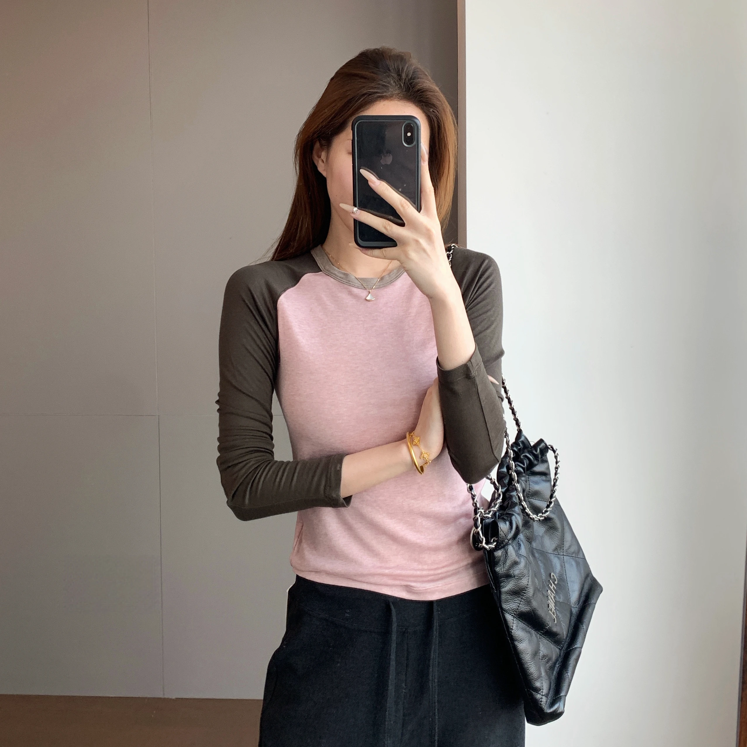 Soft Lightweight Wool Blend Long Sleeve T-Shirt round Neck Insert Shoulder Slim Fit Casual Style Women's Premium Quality Top
Soft Lightweight Wool Blend Long Sleeve T-Shirt round Neck Insert Shoulder Slim Fit Casual Style Women's Premium Quality Top
