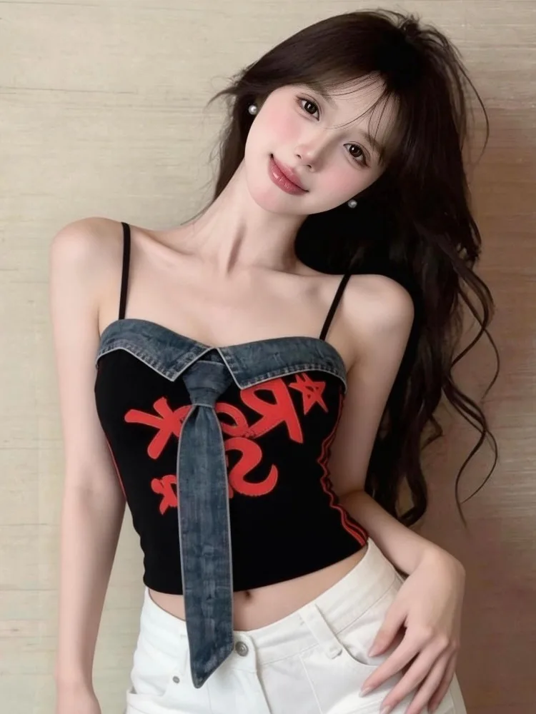 Sexy American Sweet Spicy Denim Patchwork Strap Vest Women's Summer New Fashion Letter Print Strap Short Top Citywalk Polyest...
Sexy American Sweet Spicy Denim Patchwork Strap Vest Women's Summer New Fashion Letter Print Strap Short Top Citywalk Polyest...