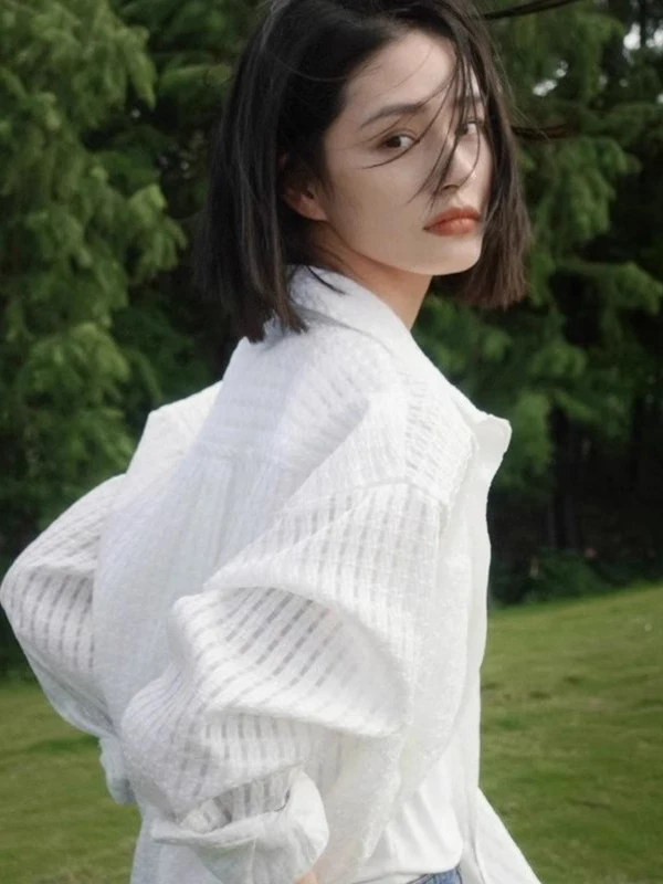 Ladies' White Loose Long Sleeve Shirt Spring Autumn Summer Fashionable Lazy Style Korean Version Office Commute Style Shirt
Ladies' White Loose Long Sleeve Shirt Spring Autumn Summer Fashionable Lazy Style Korean Version Office Commute Style Shirt