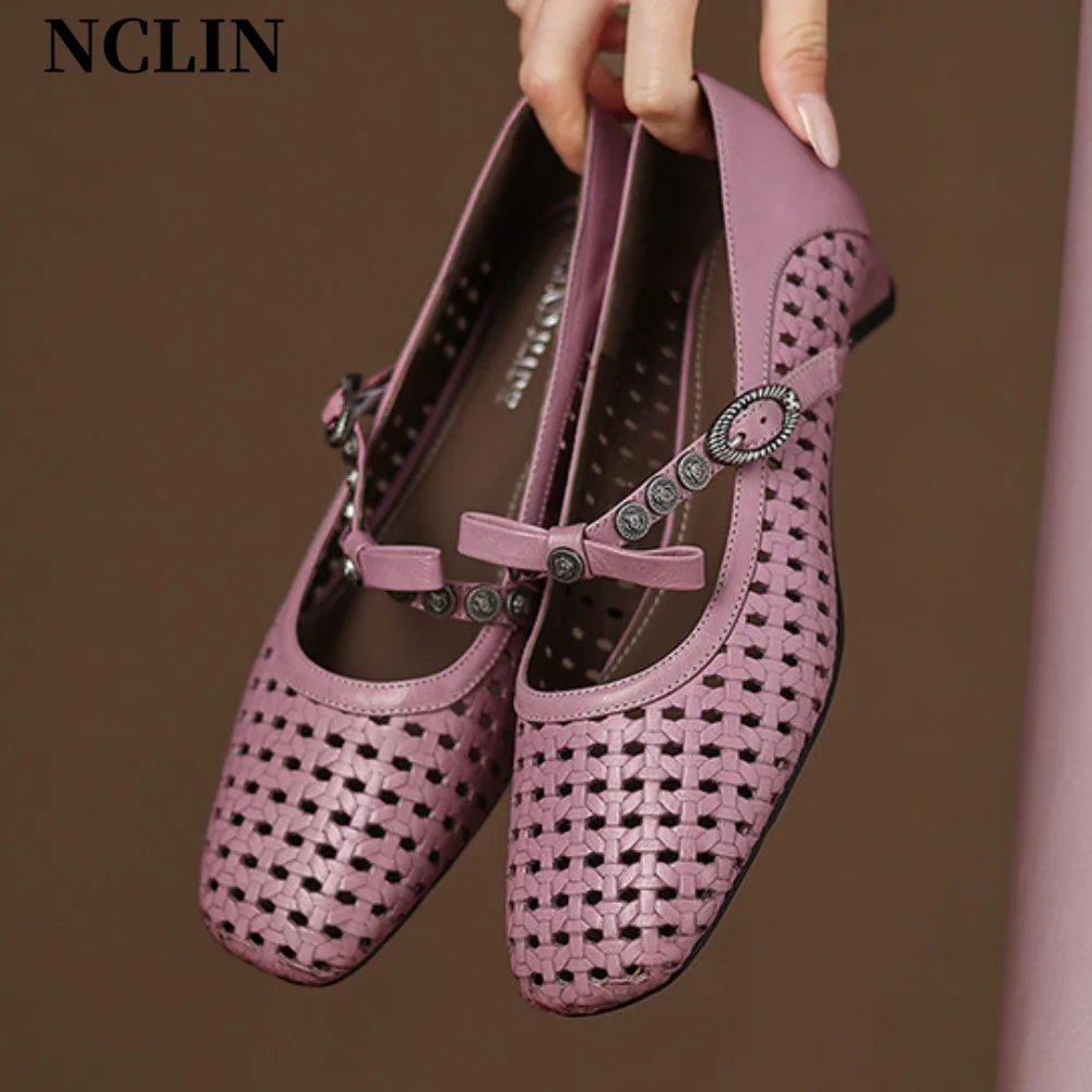 2025 French Style Genuine Leather Sandals Women Covered Toe Low Heel Butterfly Knot Party Dating Sandals Office Ladies Pumps
2025 French Style Genuine Leather Sandals Women Covered Toe Low Heel Butterfly Knot Party Dating Sandals Office Ladies Pumps