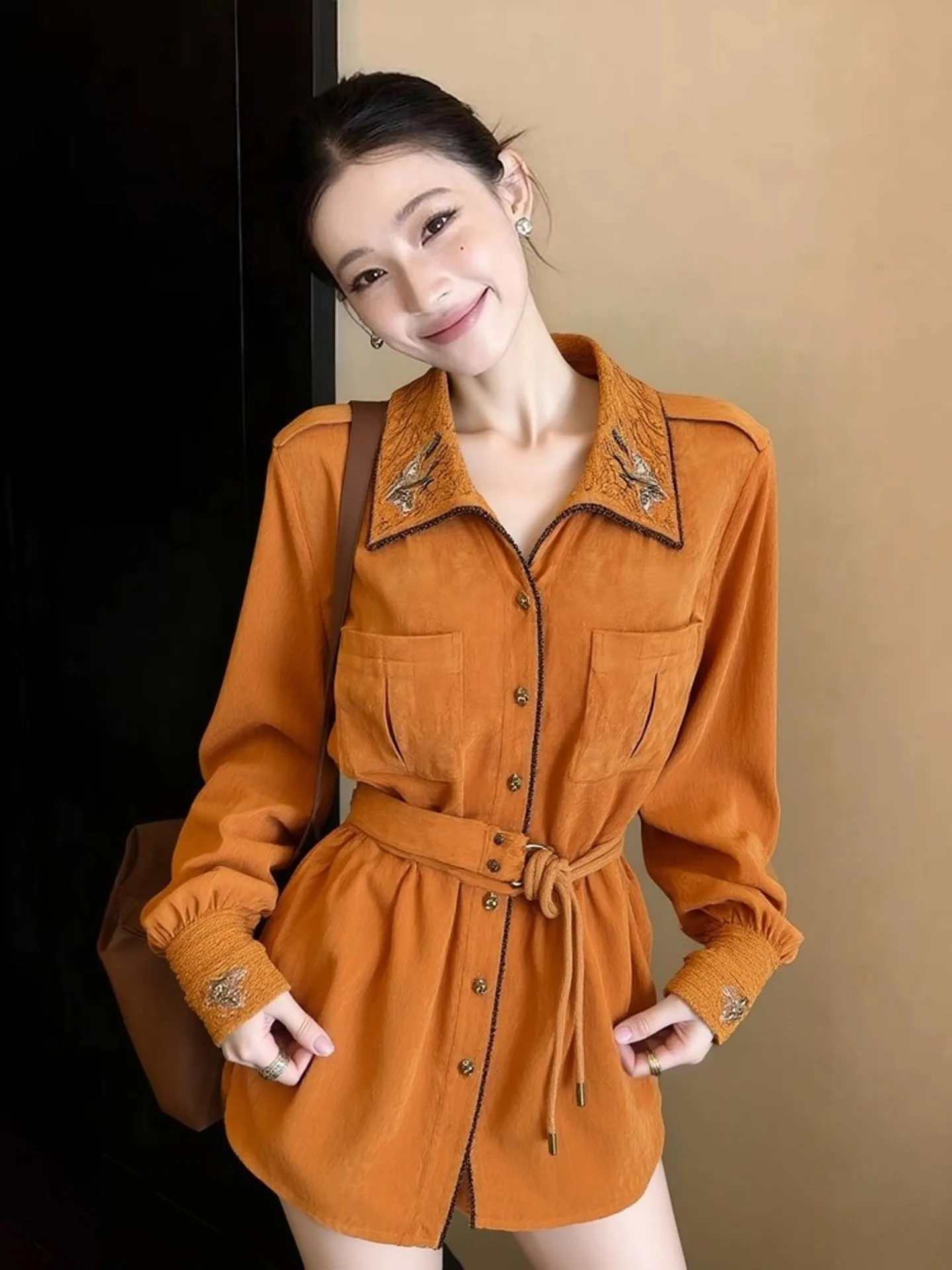 Spring 2026 Orange Korean Sle irt Trendy Luxury Feel Women's Long Sve Button up Faionable Top Quali Fabric Waist C...
Spring 2026 Orange Korean Sle irt Trendy Luxury Feel Women's Long Sve Button up Faionable Top Quali Fabric Waist C...